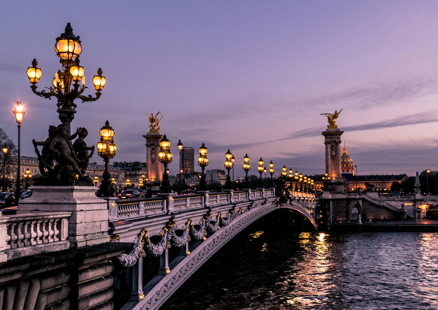 International city tour — Paris